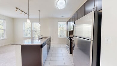 Interior Photo - The Courts at Huntington Station