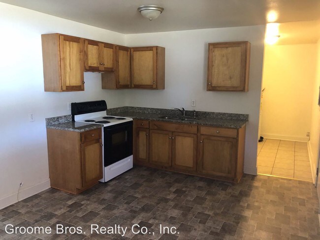 Foto del edificio - 3 br, 1 bath House - 200 Wilson Ave