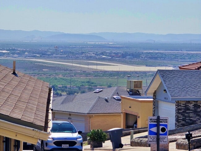 Foto del edificio - Mountain view cozy Home Ready for move in
