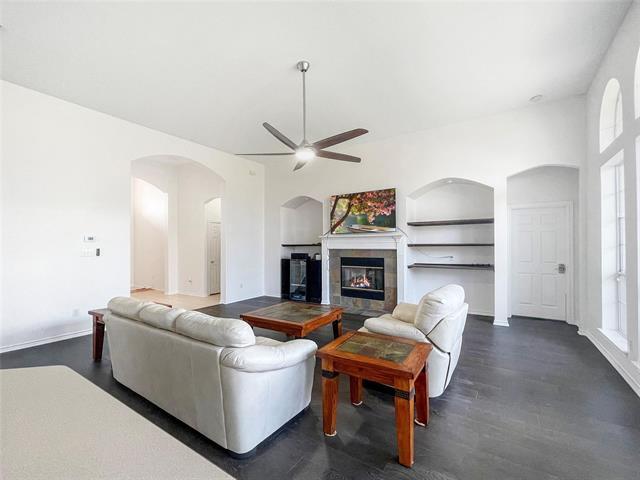 Foto del edificio - 1803 Regent Ct