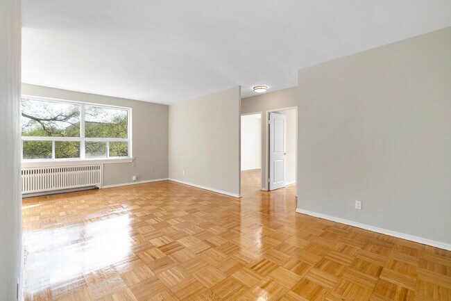 Photo du bâtiment - Princeton Apartments