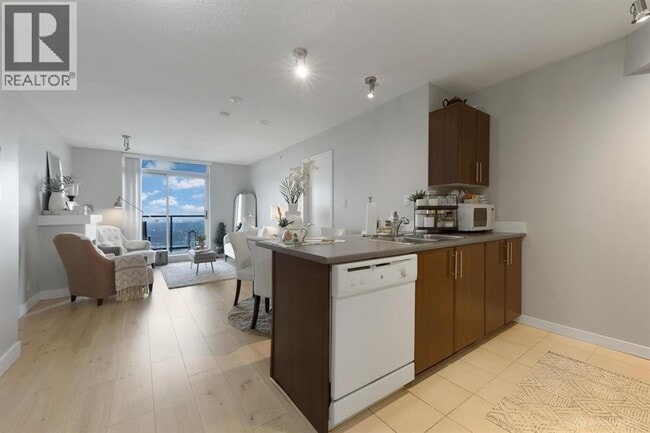Building Photo - 1178 Heffley Crescent