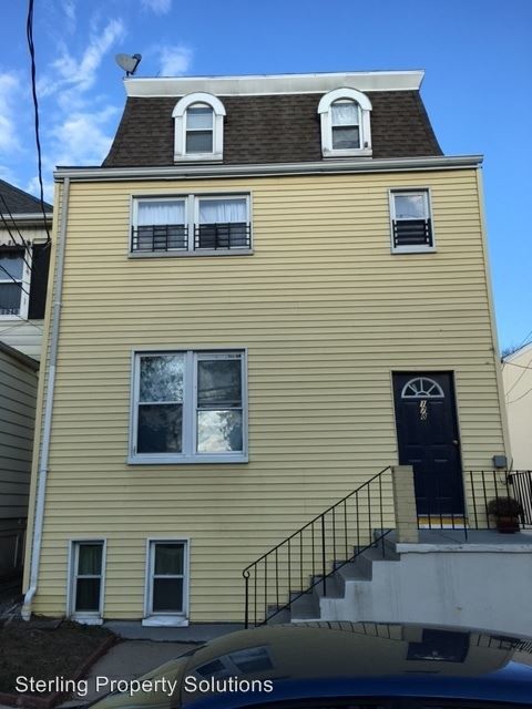 Primary Photo - 178 N Washington St