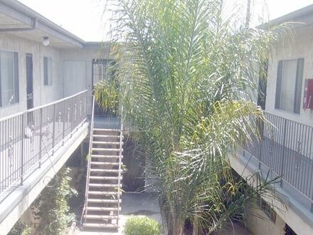 Building Photo - 2 bedroom in Gardena CA 90248