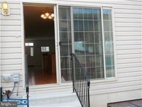 Building Photo - 2734 Tilton St
