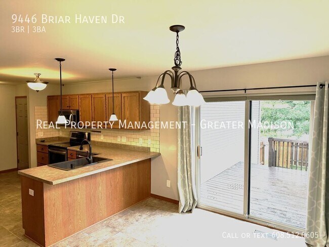 Foto del edificio - 9446 Briar Haven Dr