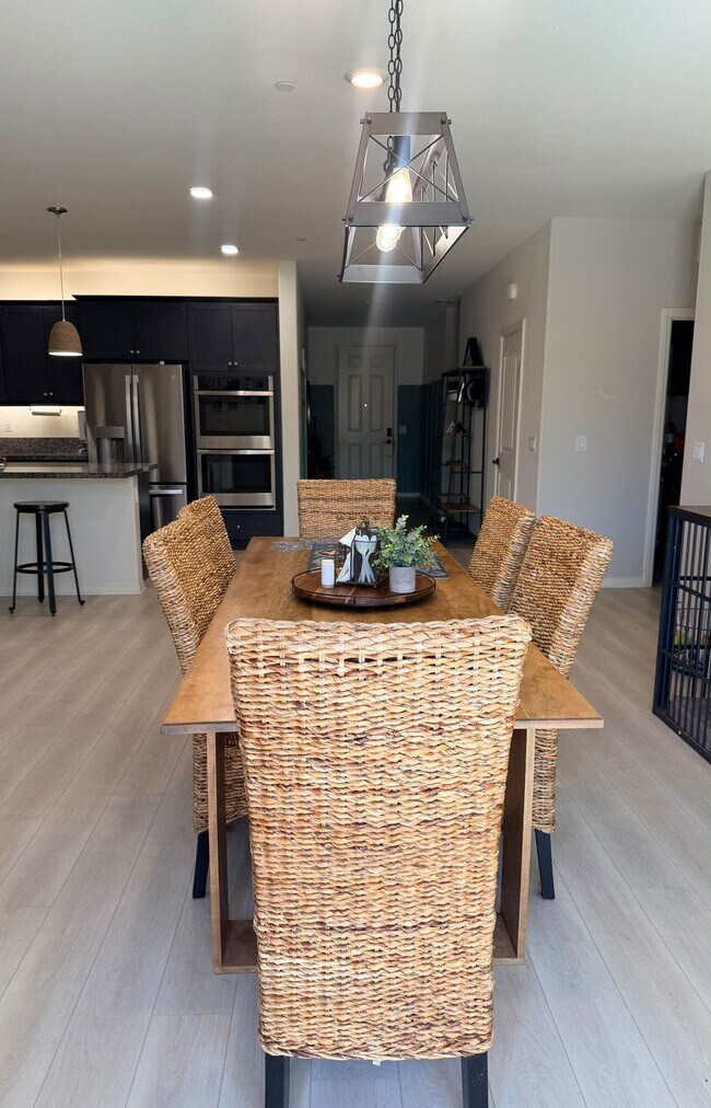 Foto del edificio - 27100 Great Plains Ct
