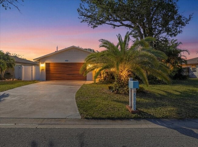 Foto del edificio - 6808 Friendship Dr