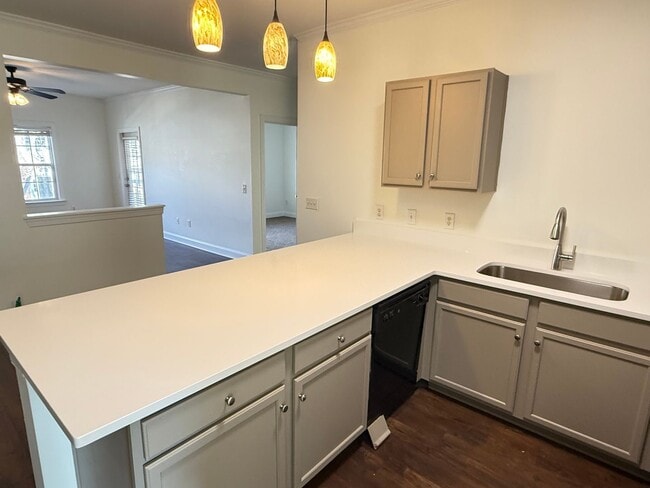 Building Photo - Renovated Cornelius Condo | Two Covered Balconies | Walk to Downtown & Antiquity | Lake Norman Area