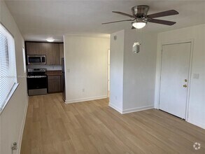 Building Photo - 180 NE 71st St