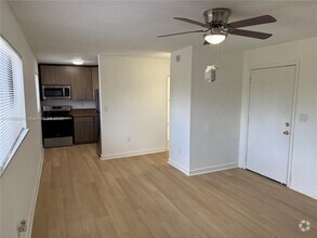 Building Photo - 180 NE 71st St