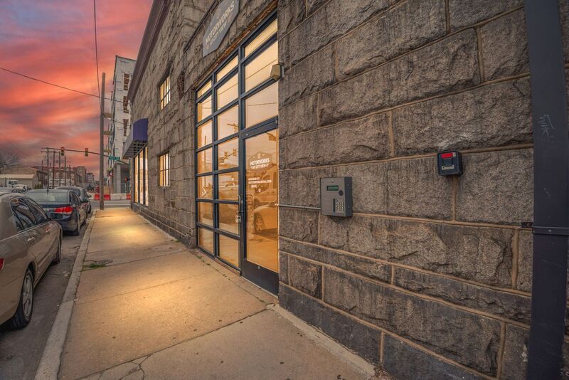Foto principal - 616 Hull St Rd