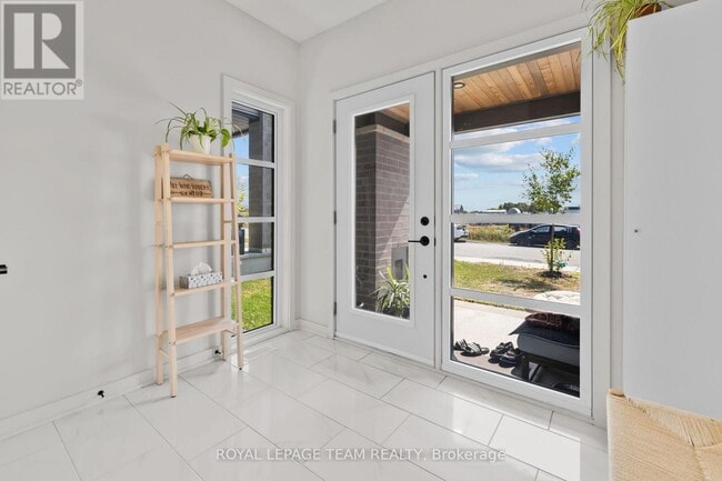 Building Photo - 978 Acoustic Wy