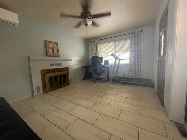 Foto del edificio - 2112 Garcia St NE