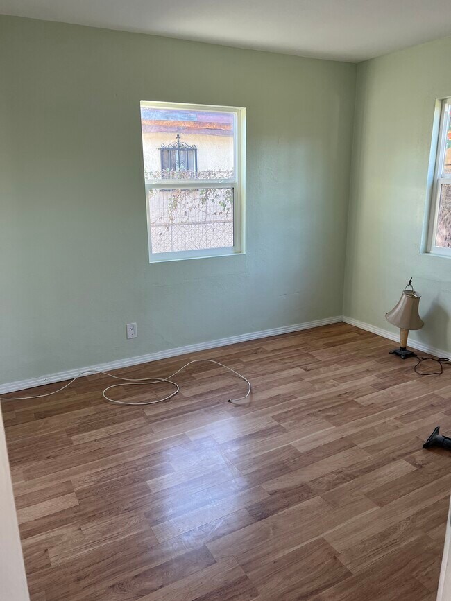 121 N Dalton Ave, Azusa, CA 91702 House for Rent in Azusa, CA