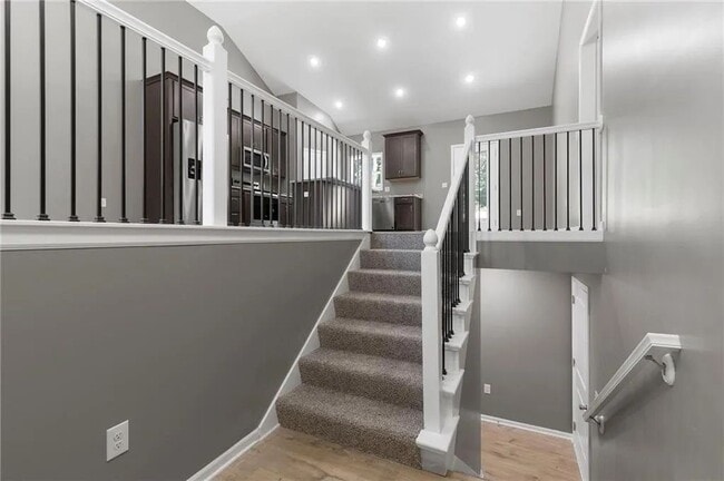 Foto del edificio - 135 Cedar Ct