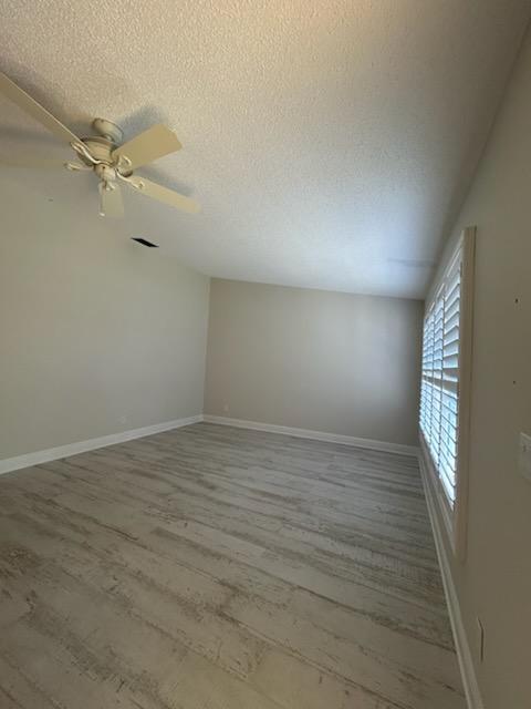 Foto del edificio - 1481 Heather Ridge Blvd