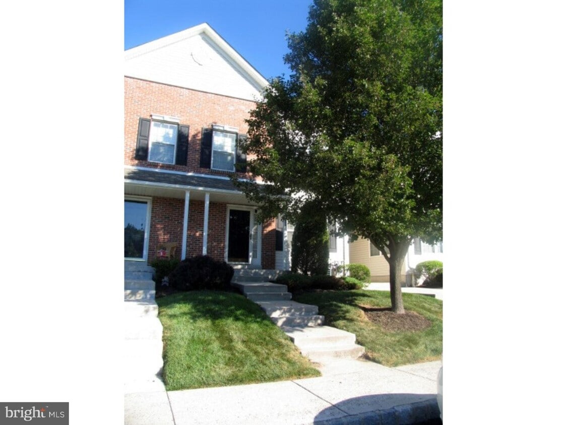 204 Tanager Ct Unit 267, Warrington, PA 18976 Condo for Rent in