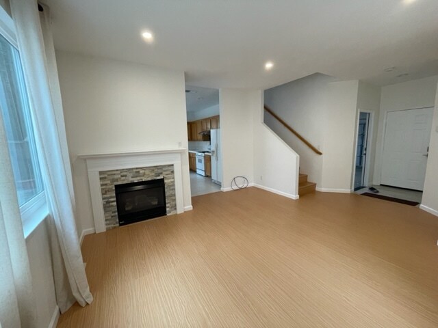 Building Photo - 2213 Kingfisher Ct