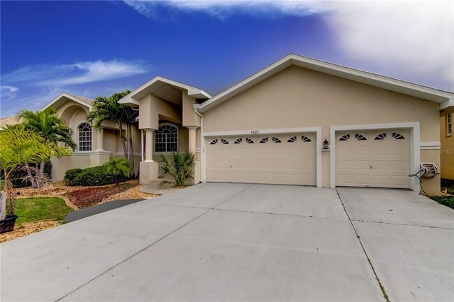 Building Photo - 1421 Beach Club Ln