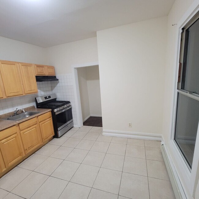 78 Wakeman Ave Newark, NJ 07104 Alquileres en Newark, NJ