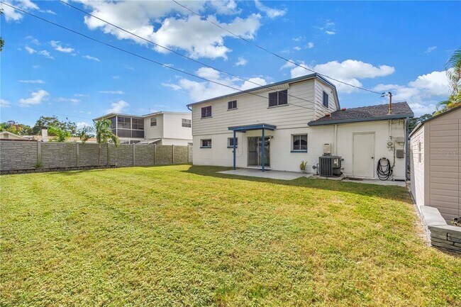 Building Photo - 6519 27th Way N