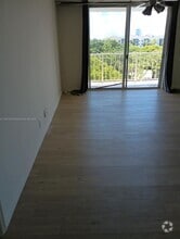 Building Photo - 500 Executive Center Dr