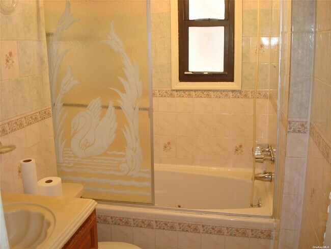 Foto del edificio - 530 E 99th St