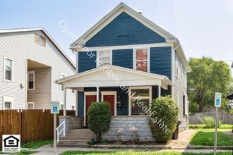 Building Photo - 2011 Hoagland Ave