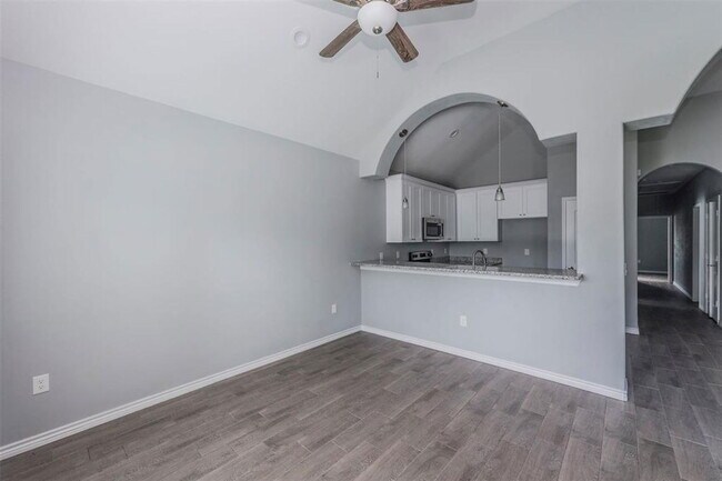 Foto del edificio - 16948 W Ivanhoe St
