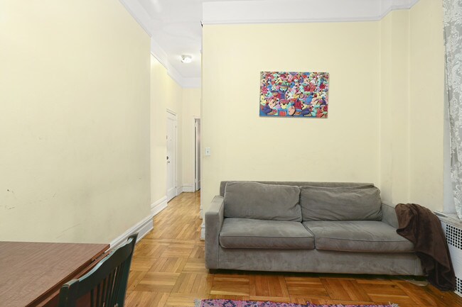 Building Photo - 205-54 HOUSE INC.