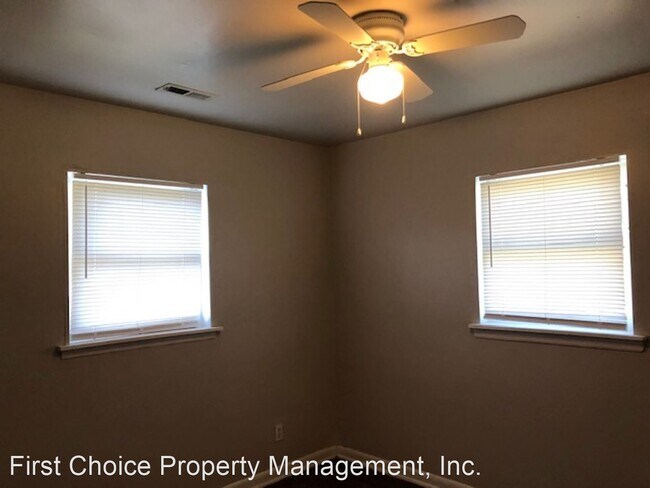 Foto del edificio - 2 br, 1 bath House - 2401-1 Julia Avenue
