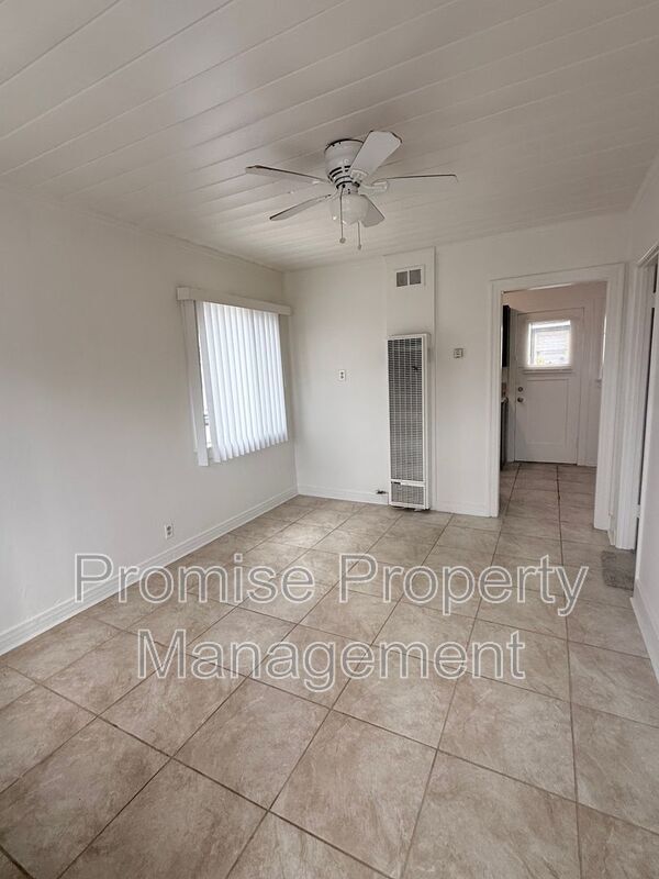 Building Photo - 602 Surfrider Way