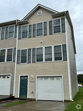 Building Photo - 35122 Saba Pl