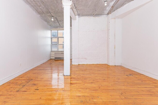 Building Photo - 1087 Flushing Ave