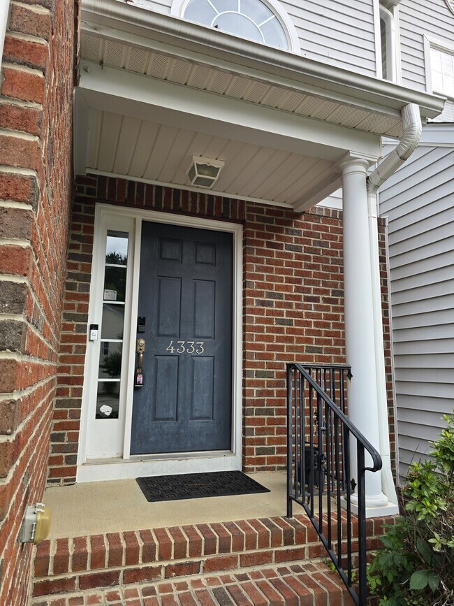 Building Photo - 4333 Flintlock Ln