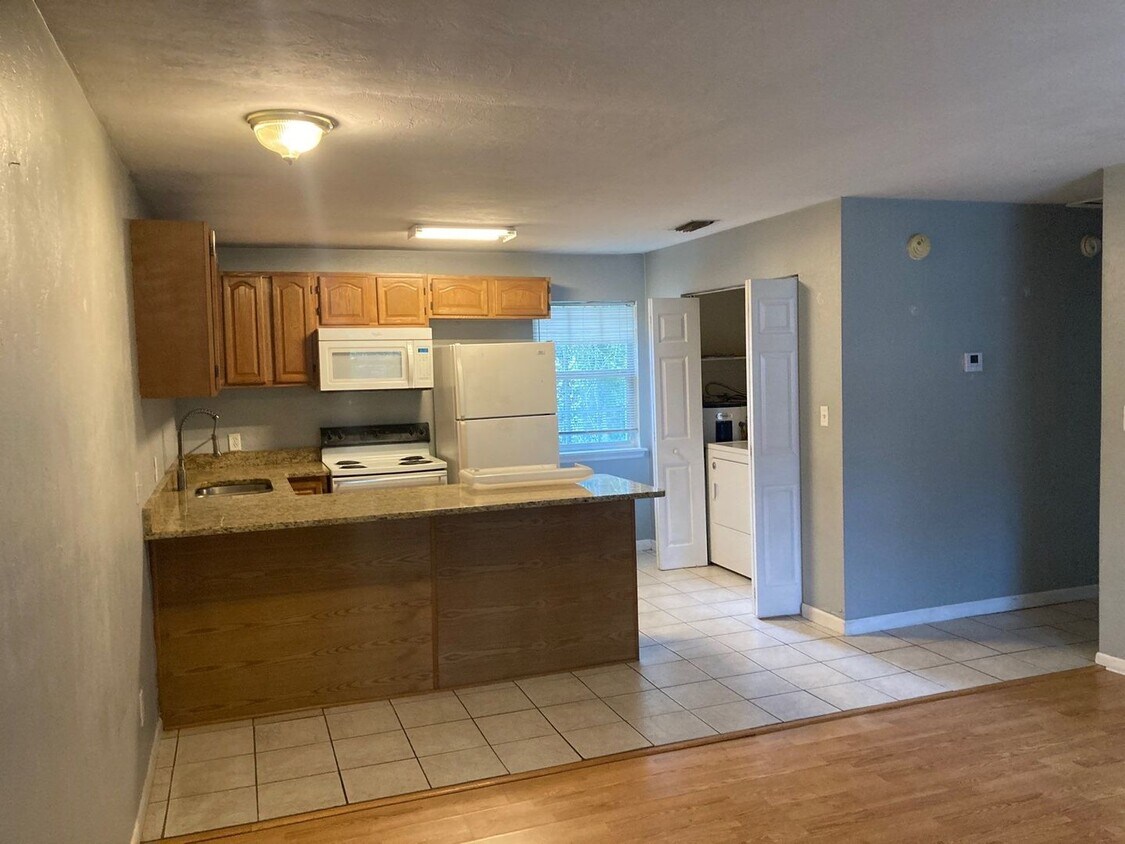 Primary Photo - 502 McKeithan Ct