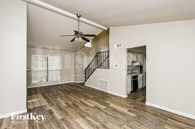 Building Photo - 2805 Galemeadow Dr