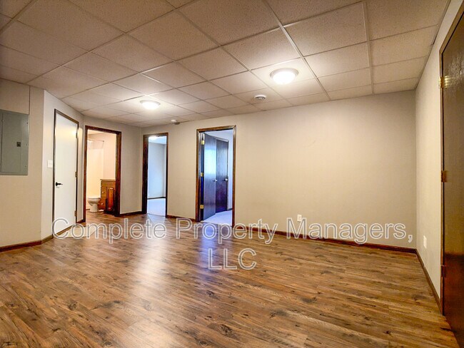 Foto del edificio - 101 S Harrison St