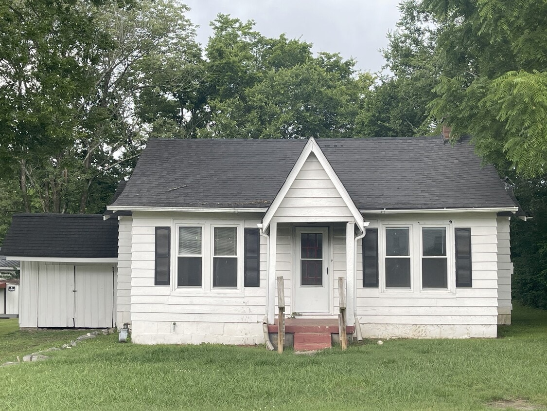 Primary Photo - 206 Dawson Ln
