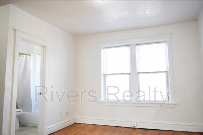 Building Photo - 5008 Virginia Ave