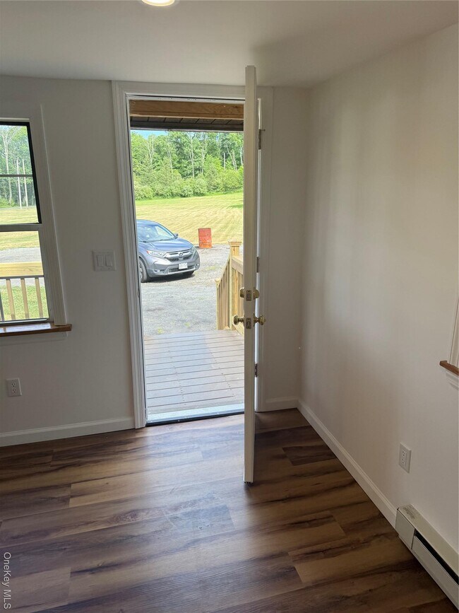 Building Photo - 19 Quartz Ln