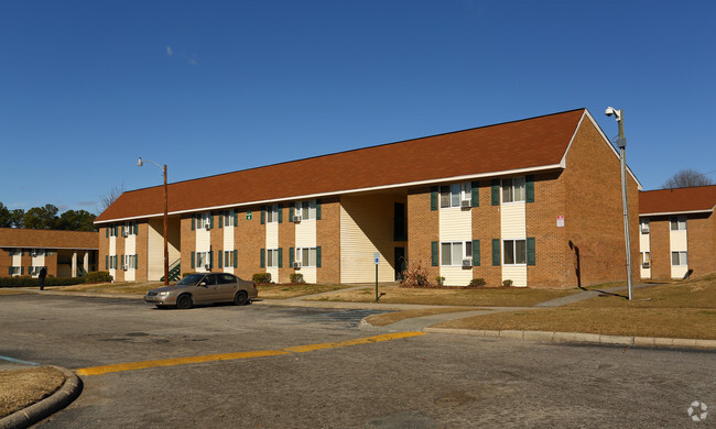 Building Photo - North Pointe Estates