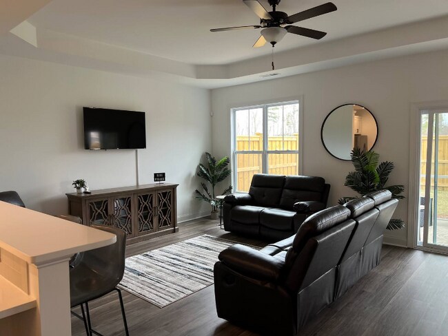 Foto del edificio - 2889 Southern Magnolia Dr