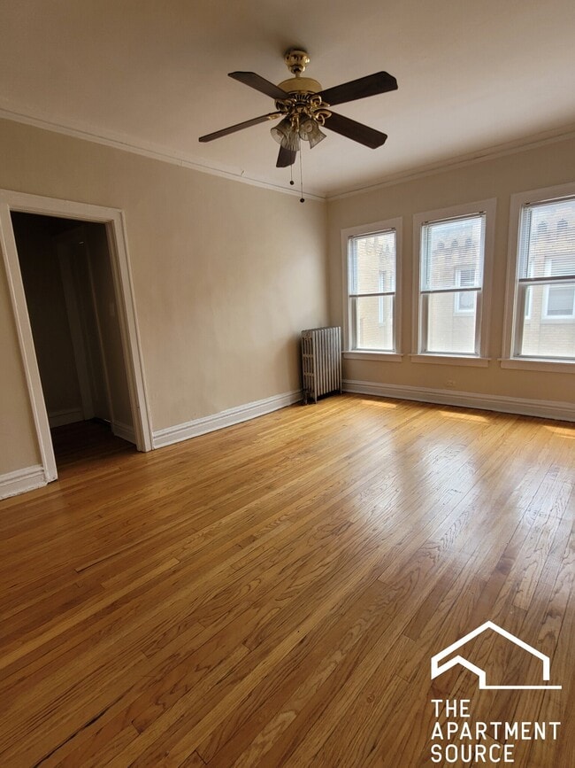 Photo - 4937 N Whipple St Apartment