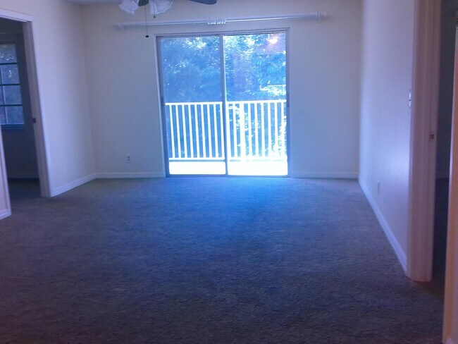 Building Photo - 950 S Kanner Hwy