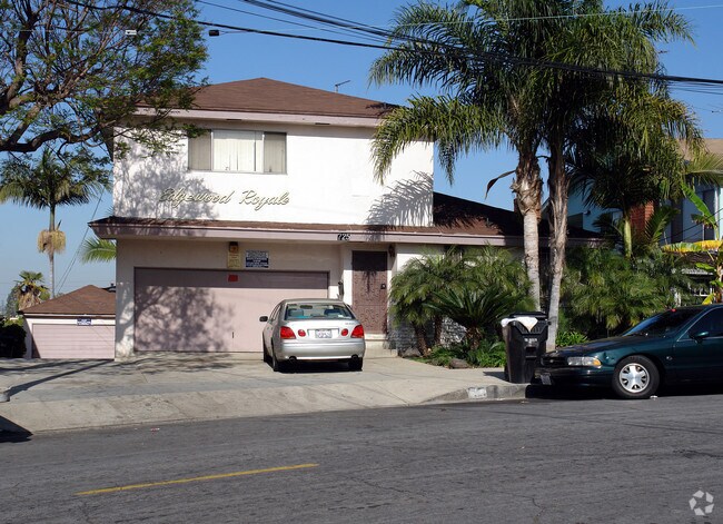Foto del edificio - 725 Edgewood St