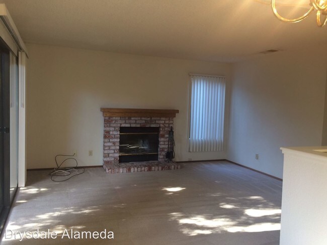 Building Photo - 4 br, 3 bath House - 22 Wexford Place