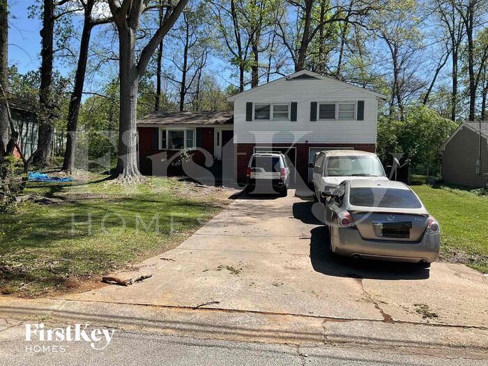 Foto principal - 2459 Rockknoll Dr