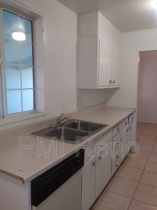 Building Photo - 13543 Mt Shasta St